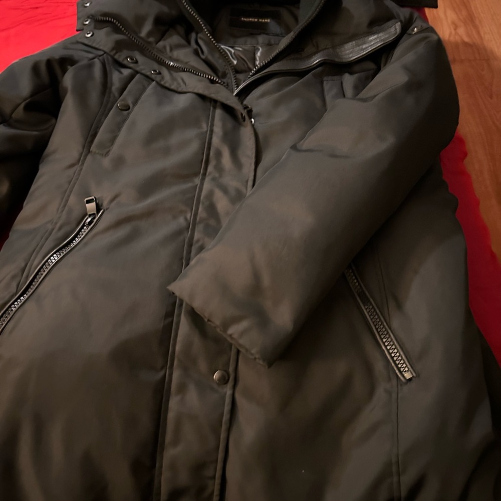 Black Down Andrew Marc Coat. Worn Only Twice. Non… - image 4